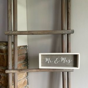 Mr. & Mrs. Home Sign